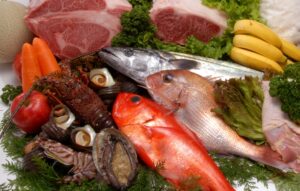 魚や肉の画像