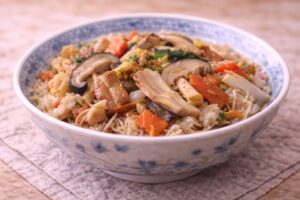 岡山県の郷土料理ばら寿司。中国地方で親しまれる伝統的な寿司